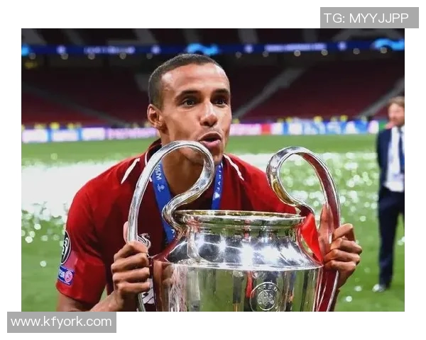 足球传奇球星现状大揭秘 从退役后生活到各自事业的新篇章