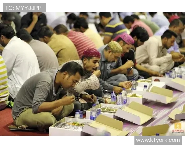 斋月期间足球球星的信仰与挑战：从赛场到祷告的平衡与坚守